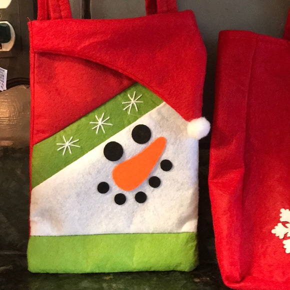 Adorable Never used reusable Christmas gift bags - Picture 3 of 4